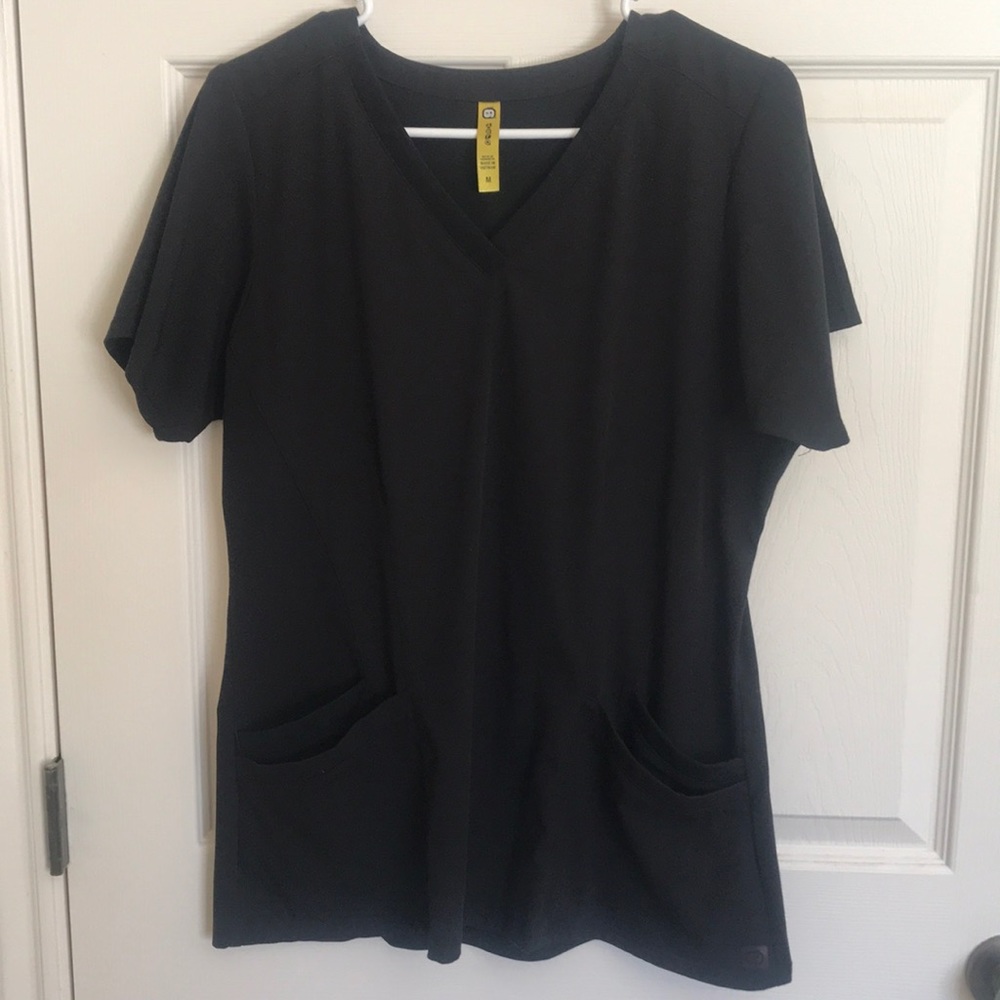 WonderWink 4 pocket scrub top